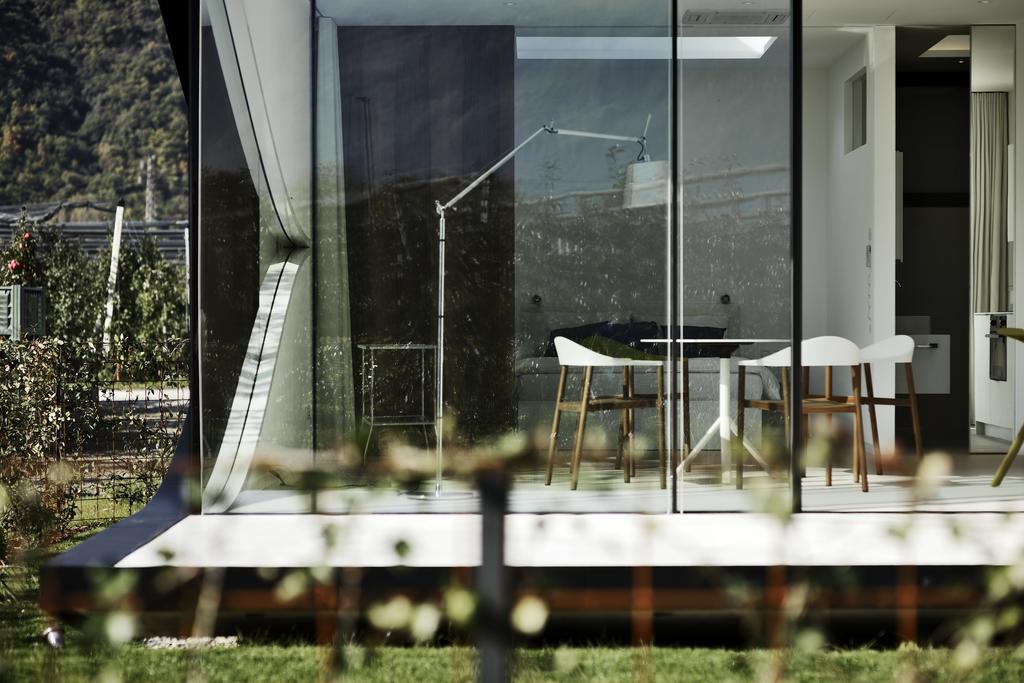 Mirror Houses Bolzano Rom bilde